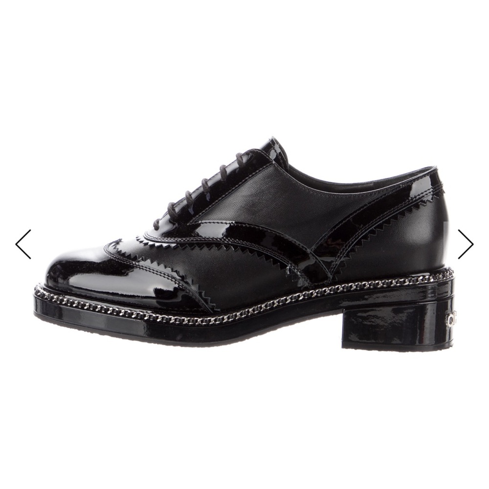 Chanel 2019 Chain-Link Accent Oxfords - Picture 2 of 6